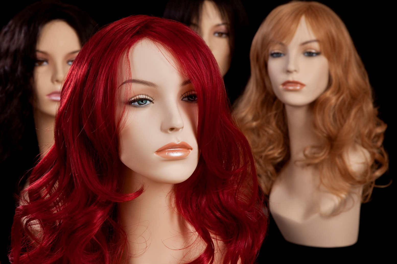 Mannequin heads with wigs